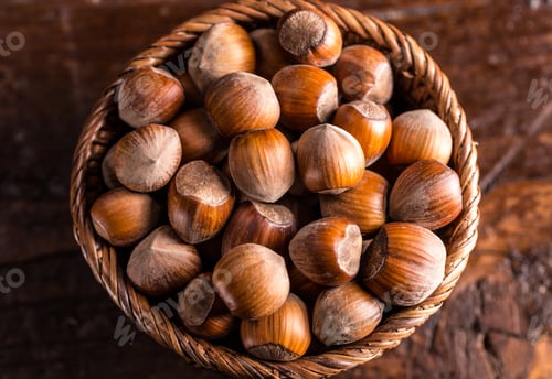 Preview: Hazelnuts