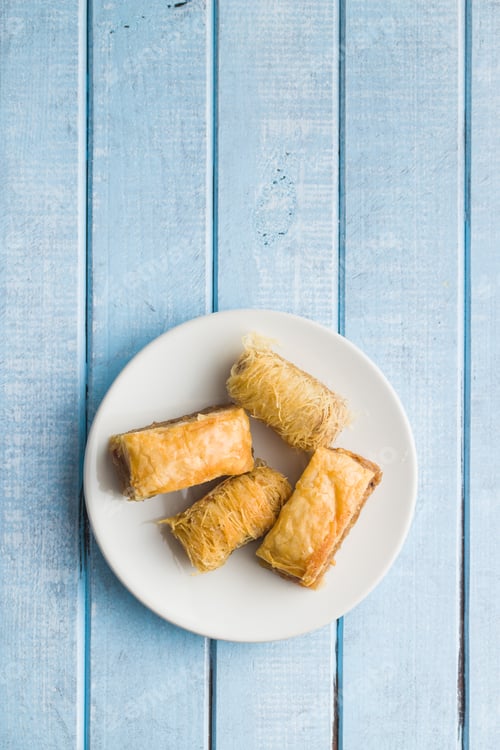 Preview: Sweet dessert baklava.