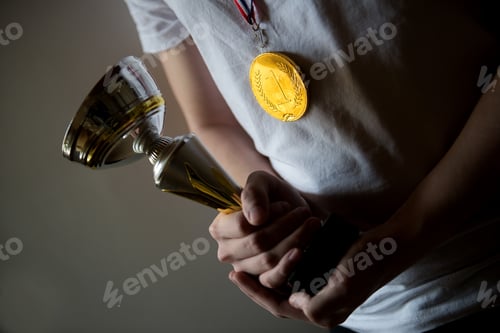 Preview: hand