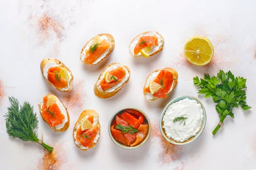 Preview: Sandwiches with smoked salmon and cream cheese and dill.