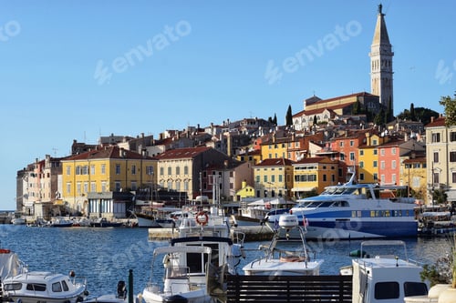 Preview: Beautiful view of old town by the sea