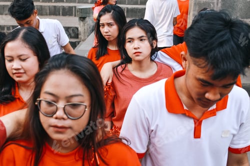 Preview: Disappointed People