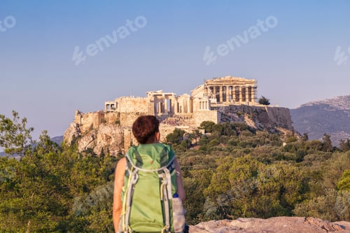 Preview: Greece, Athens, Tourist looking to the Acropolis from Pnyx
