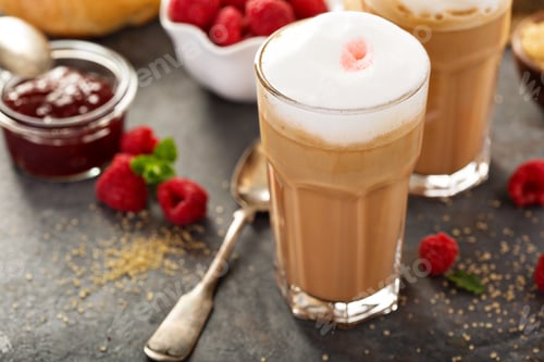 Preview: Hot coffee latte with raspberry syrup
