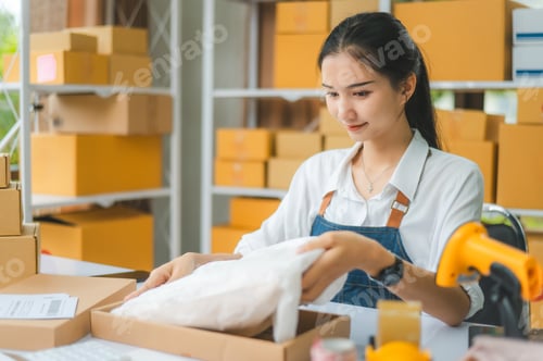 Preview: Online small business owners are packing their ordered products