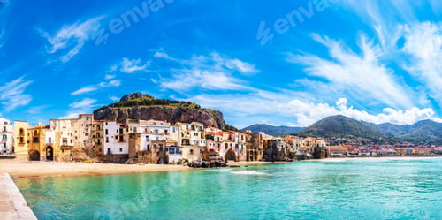 Preview: Cefalu, medieval town on Sicily island, Italy