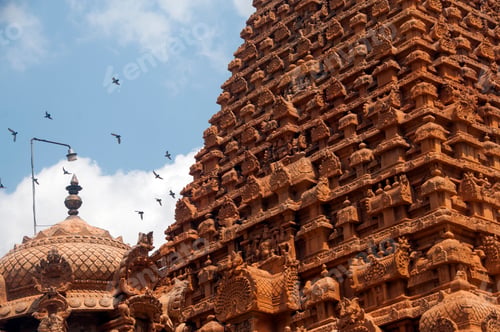 Preview: Brihadeeswarar Temple in Thanjavur, UNESCO World Heritage Site.