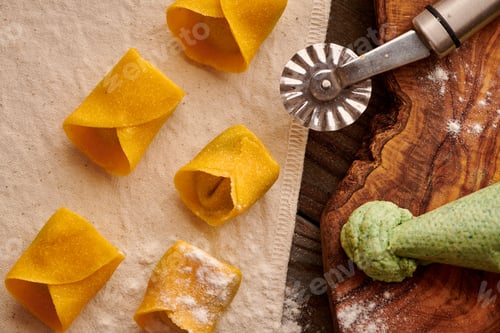 Preview: Raw homemade ravioli pasta with spinach and ricotta