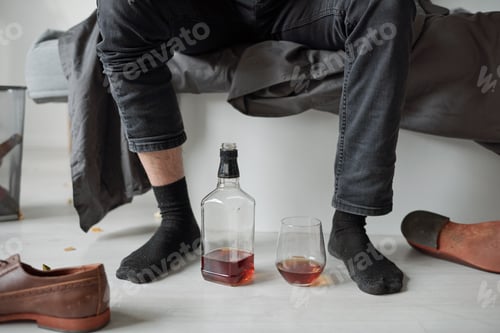 Preview: Drinking whisky at home