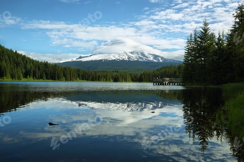 Preview: The Mount Hood reflection in Trillium Lake