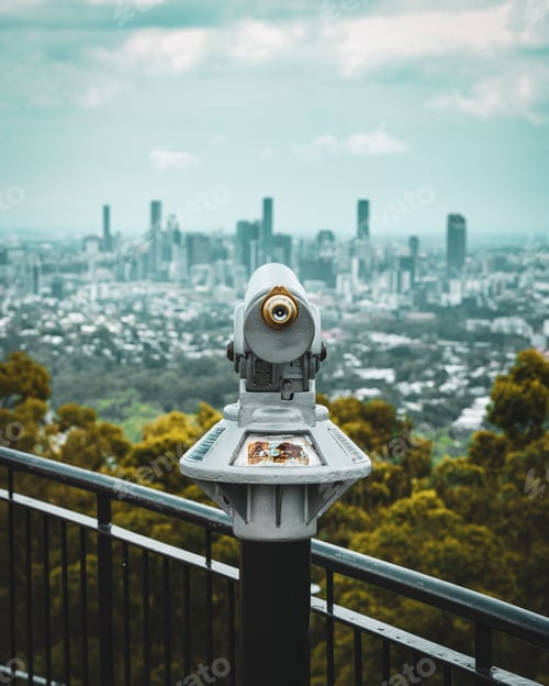 Preview: Telescope on Mount Coot-tha overlooking the cityscape of Brisbane in Australia