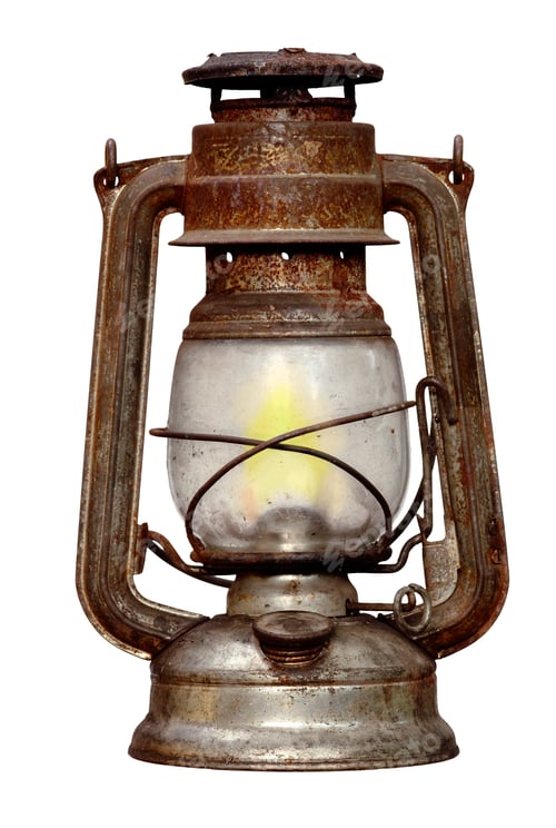 Preview: time-worn kerosene lamp