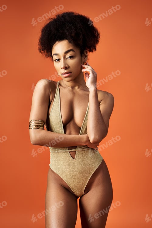 Preview: Golden Goddess Shining on Orange
