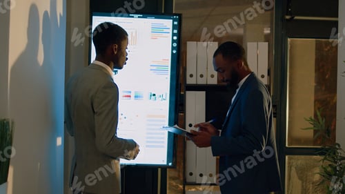 Preview: Manager debriefing employee