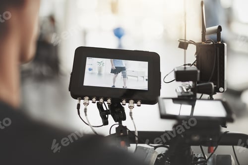 Preview: This is what the crew sees during shooting
