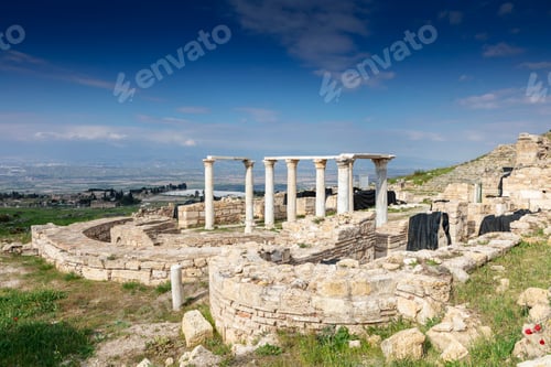 Preview: Ruins of the Roman theater in Hierapolis