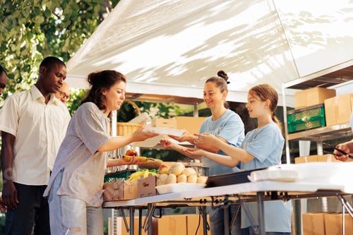 Preview: Feeding the needy: Community support