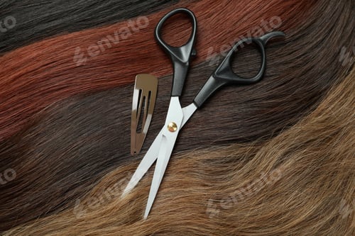 Preview: Female hair, hair clip and scissors, close up