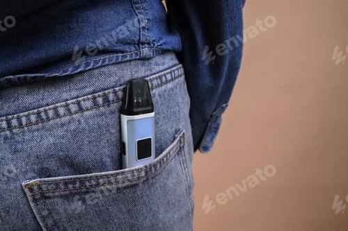 Preview: Closeup of Vape Device in Jeans Pocket