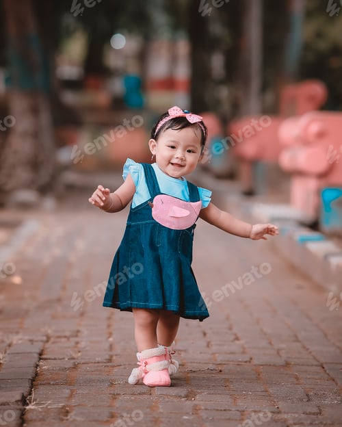 Preview: Happy kid