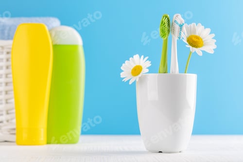 Preview: Toothbrushes and towels