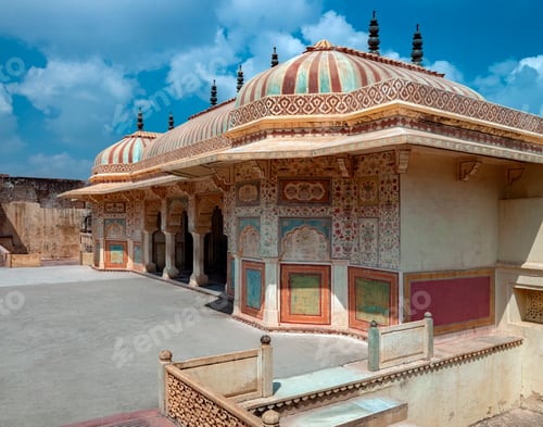 Preview: Sheesh Mahal in the Amber Fort - Jaipur in India