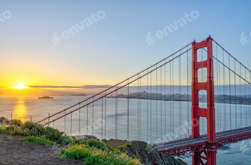 Preview: The famous Golden Gate Bridge in San Francisco