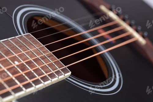Preview: closeup of the guitar