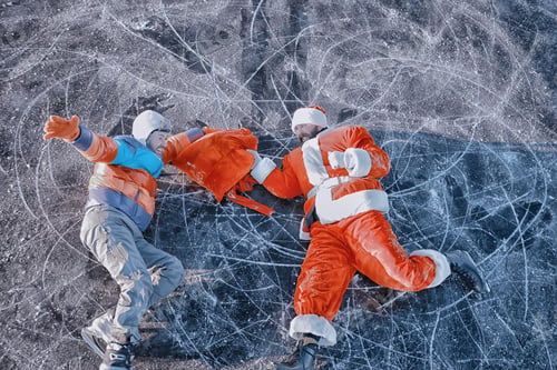 Preview: Guy Takes Gifts From Santa Claus, Skates On The Ice Of The Lake, Rob Santa