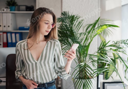 Preview: Young woman working on a computer