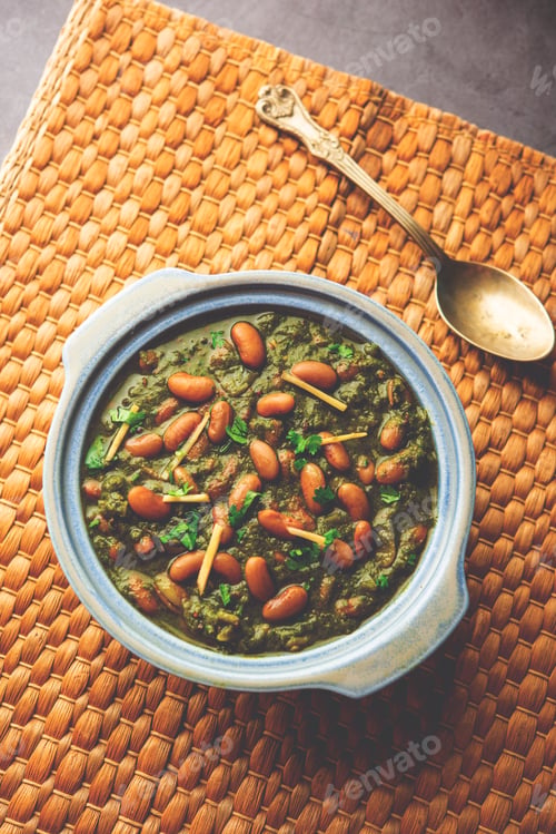 Preview: Palak rajma Masala is an Indian curry prepared with red kidney beans & spinach cooked with spices
