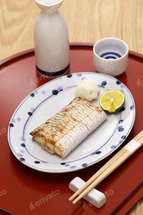 Preview: Salt-grilled hairtail fish, Japanese cuisine