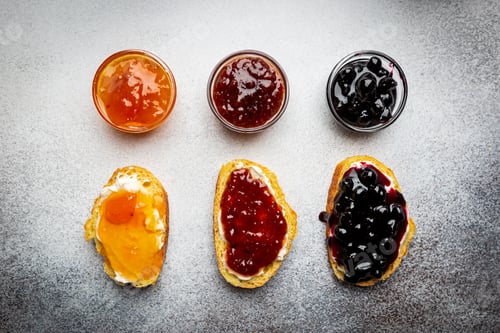 Preview: Sandwich with various jams