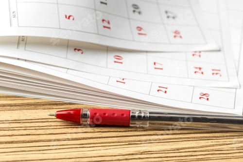 Preview: calendar on the table