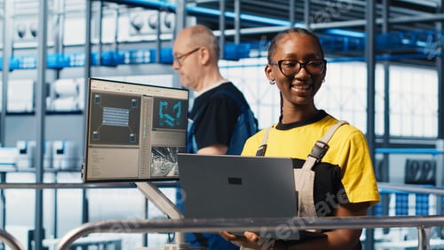 Preview: Portrait of happy engineer in smart photovoltaics factory