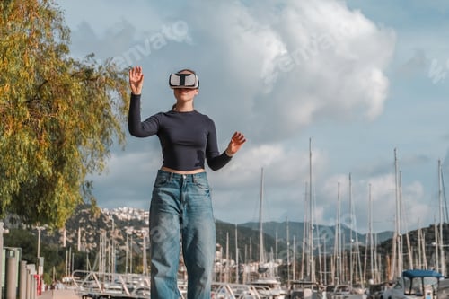 Preview: Travel,woman packing luggage in suitcase and travel in VR glasses nature,virtual reality exercise, i