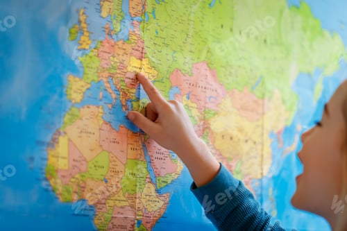 Preview: Little boy finds Ukraine on the map