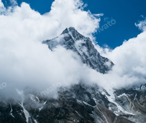 Preview: Beautiful snow-capped mountains