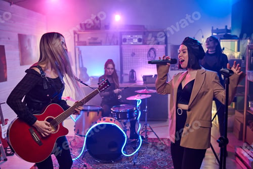 Preview: Music band performing in the club