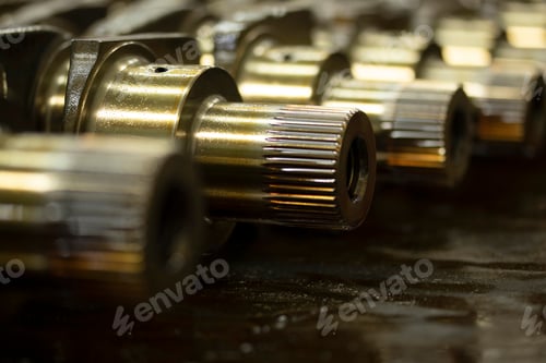 Preview: Protective oil on newly manufactured crankshafts