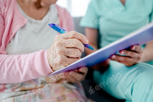 Preview: Elderly woman and nurse