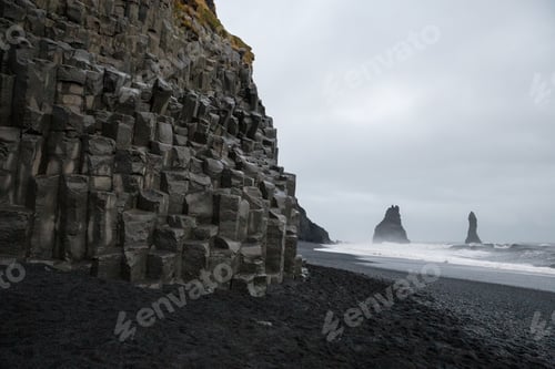 Preview: Black sand beach of Reynisfjara in the southern coast of Iceland
