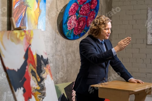 Preview: Artist talking about the paintings in gallery