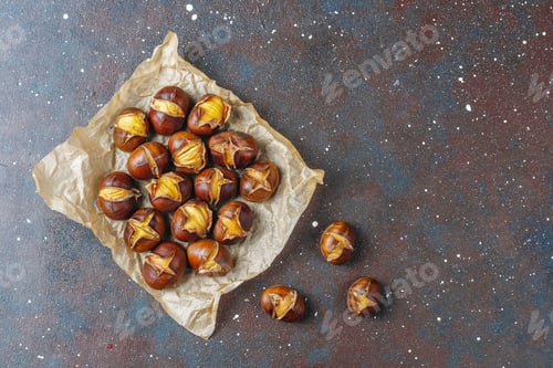 Preview: Tasty roasted organic chestnuts.
