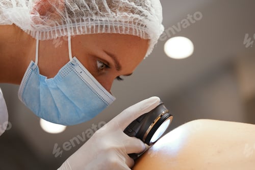 Preview: A dermatologist examines the skin.
