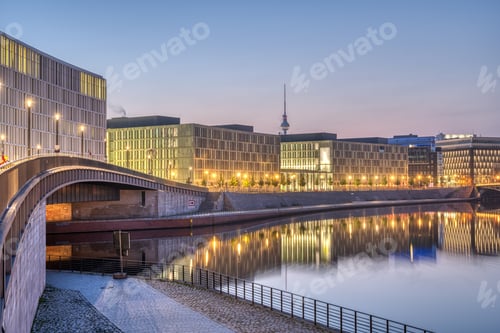Preview: Early in the morning at the river Spree in Berlin