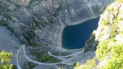 Preview: Scenic view of the blue lake in Croatia