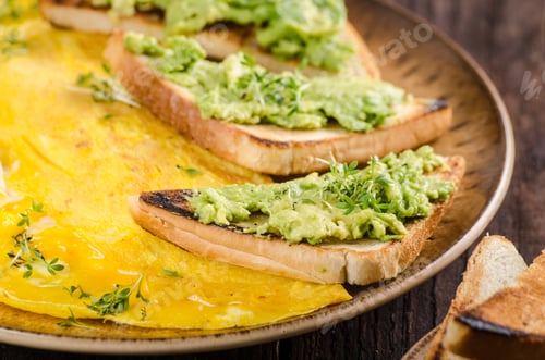 Preview: Egg omelette with garlic avocado toast