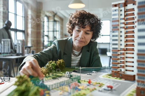 Preview: Architect planning new construction project