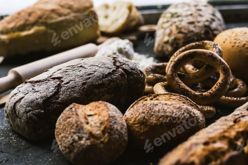 Preview: Many mixed breads and handmade bagels